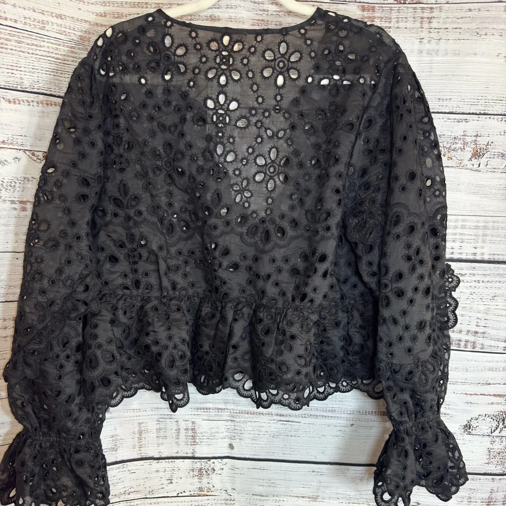 H&M Top Womens size XL Elegant Black Lace Embroidered eyelet‎ Front tie Blouse